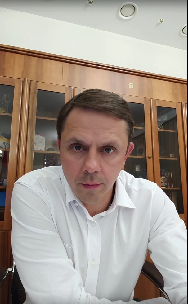 Губернатор Андрей Клычков во время прямого эфира прокомментировал ситуацию с бензином в...