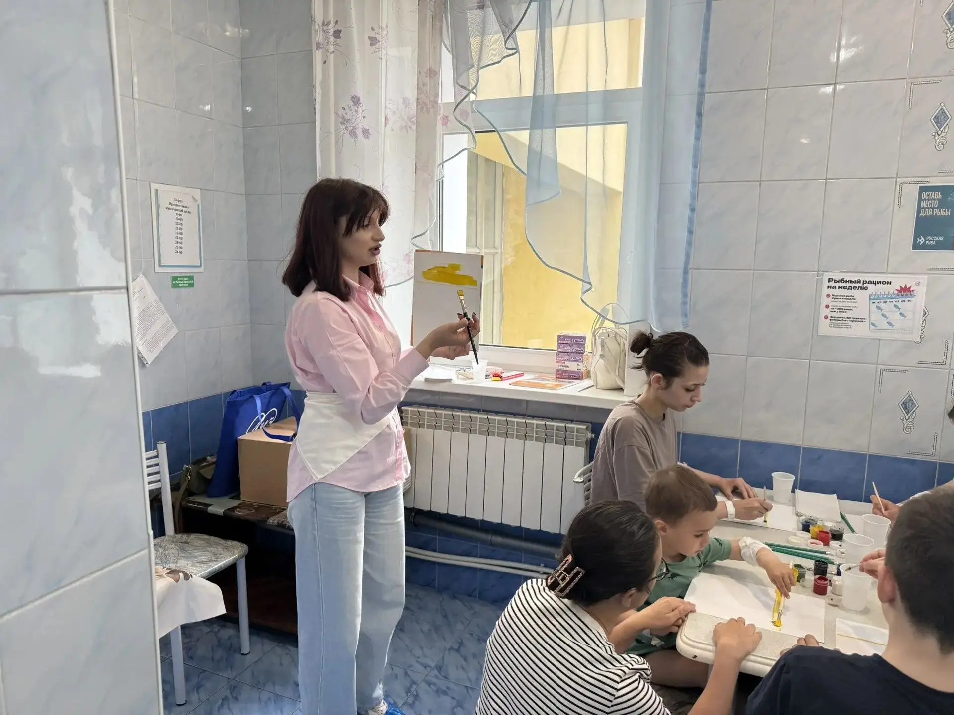 В отделении урологии Ивано-Матренинской детской клинической больницы прошел творческий мастер-класс 
