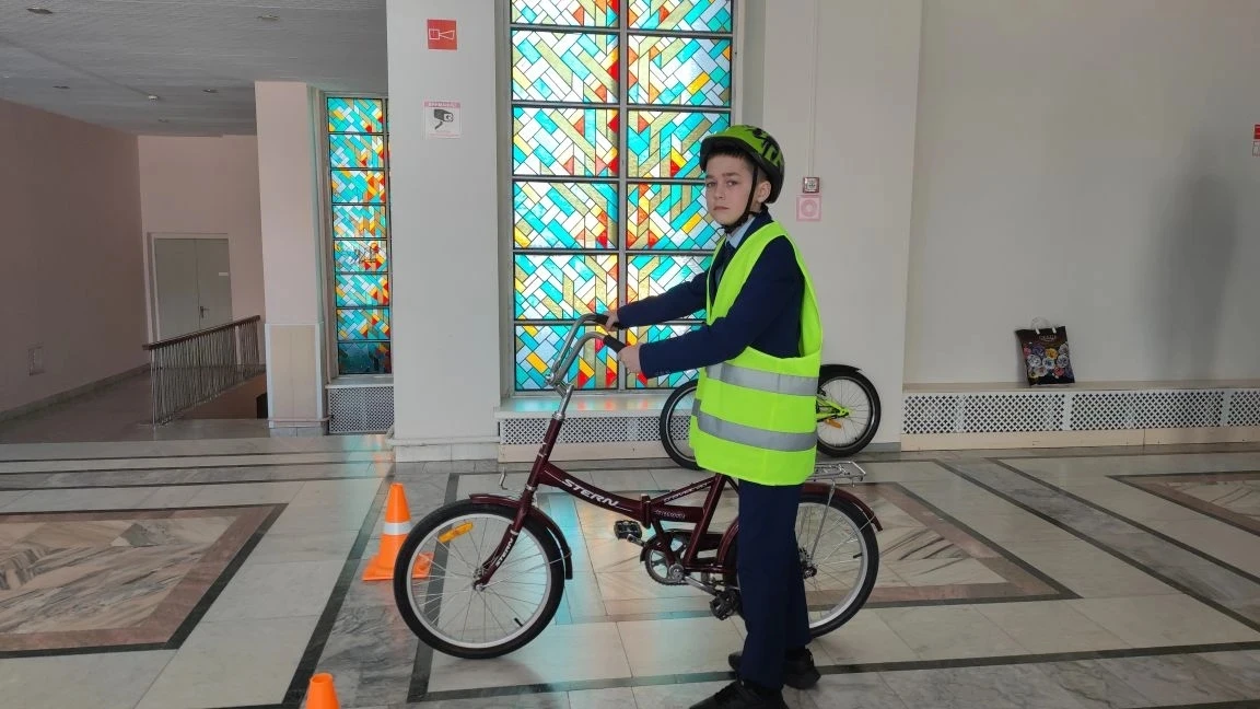 🚴‍♂️ Знания — сила, а безопасность — главный навык!  🍀Отряд ЮИД «Максимус» принял участие во втором 