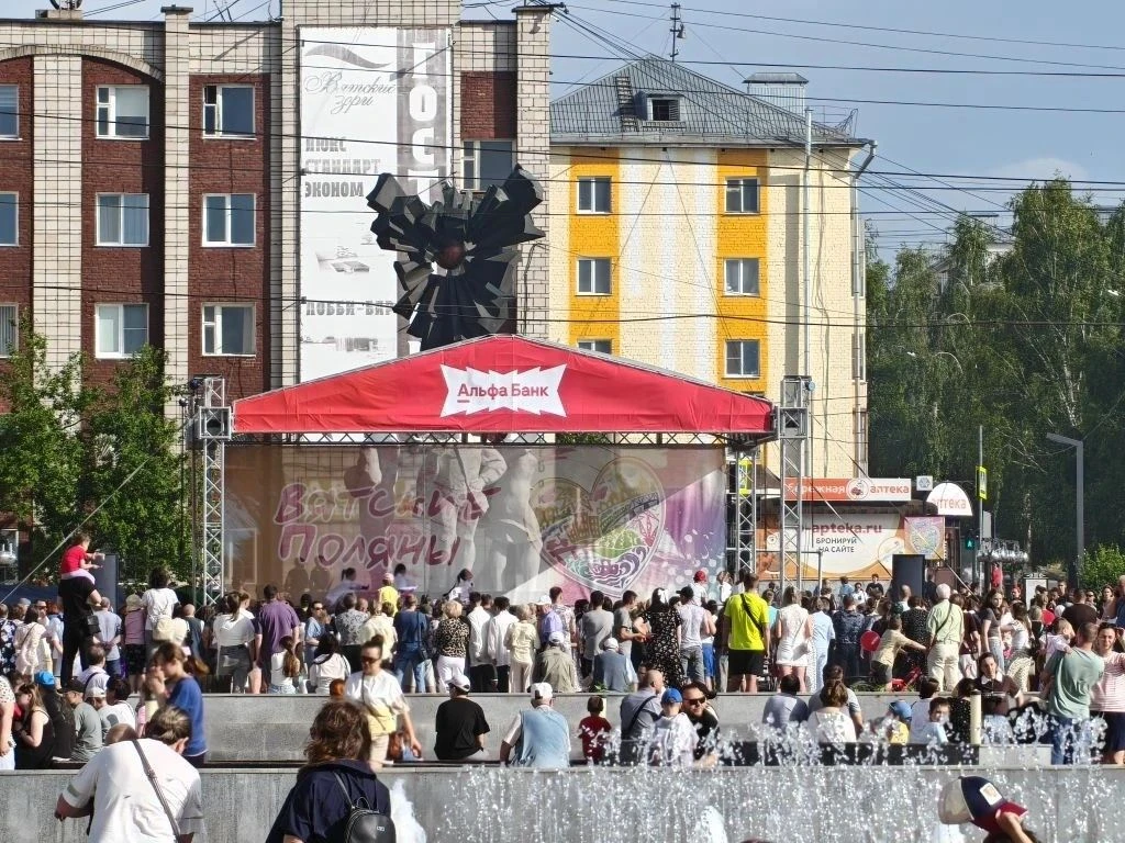 Ещё одна добрая традиция нашего музея — встречать День города с новой выставкой! В 2026 году мы посв