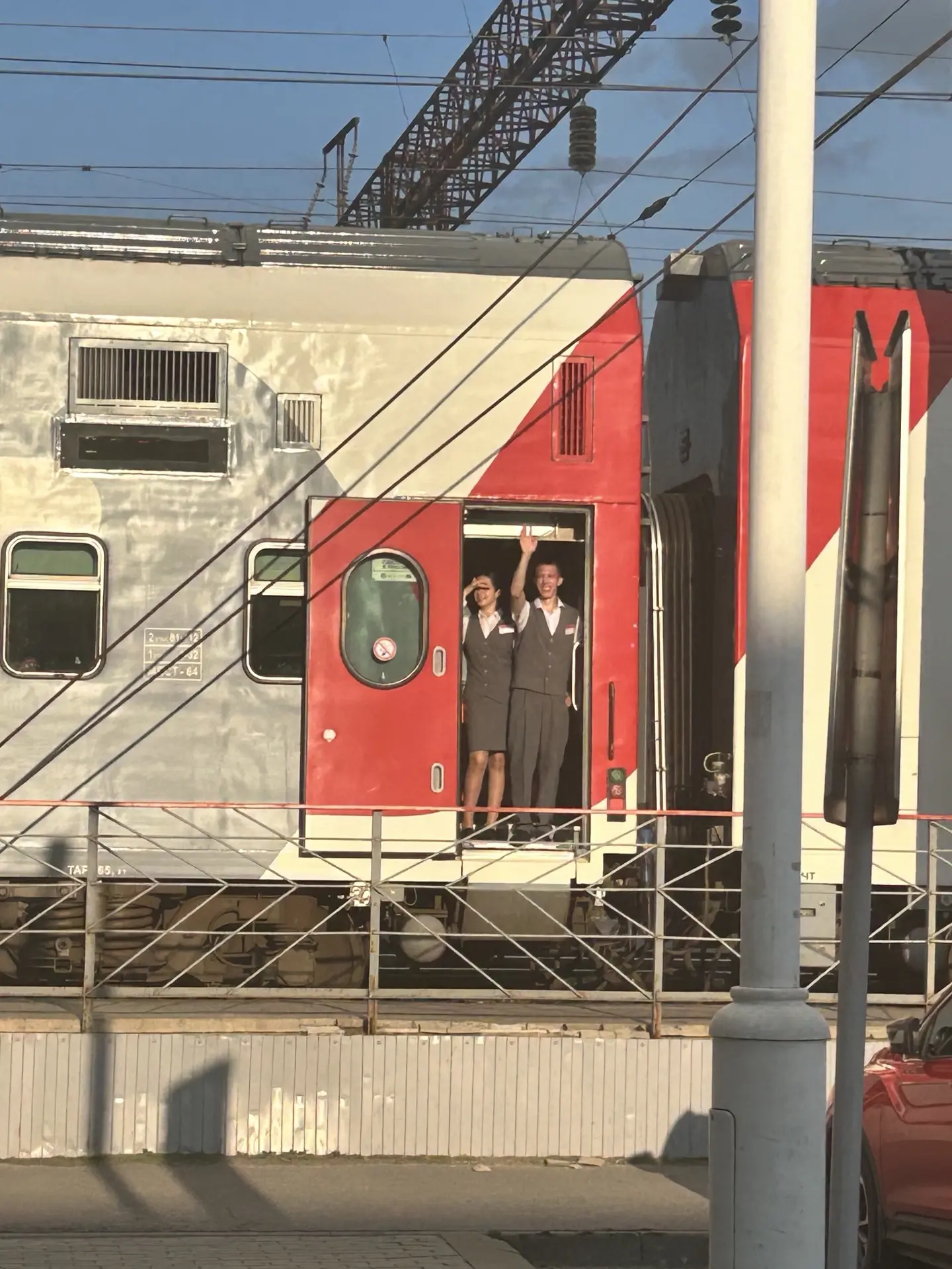 🚆 Студенты ВГЛТУ проводят каникулы в роли железнодорожных проводников

Бойцы студенческого отряда п