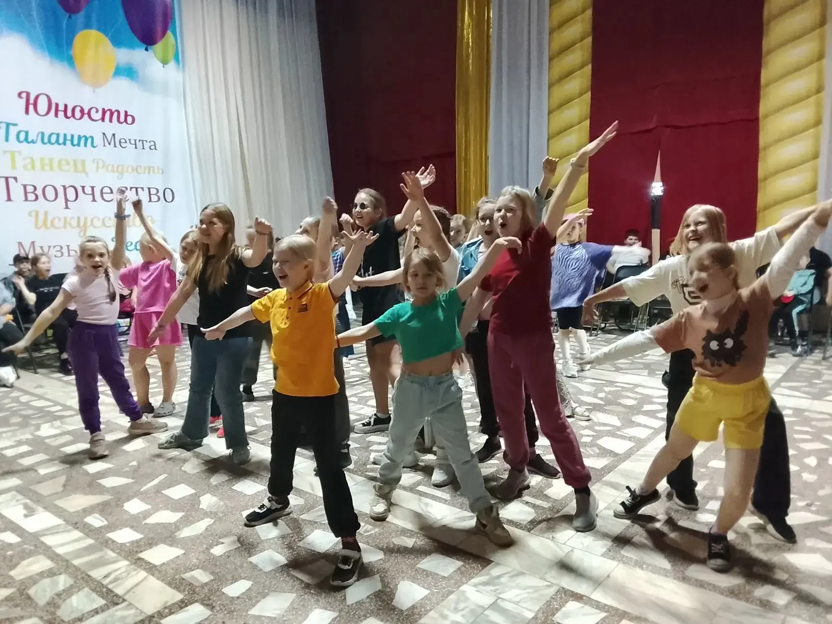 🎉 Второй день в пришкольном лагере "Березка" — яркий, насыщенный и очень разный!