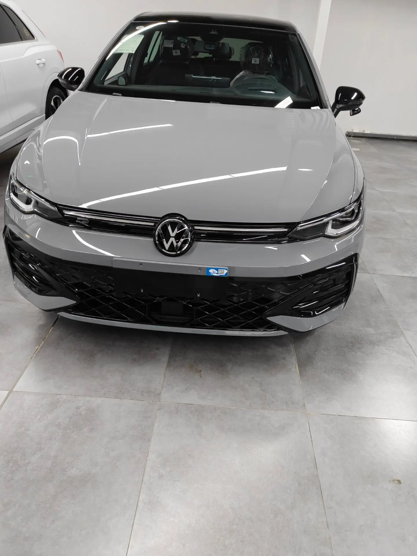 🚀 VOLKSWAGEN GOLF R — компактный, но очень серьёзный