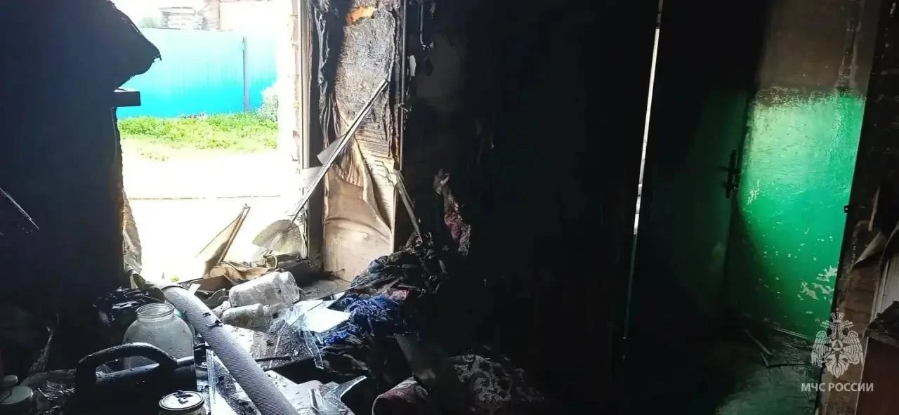 🔥 Пожар в Раевском унёс жизнь 43-летнего мужчины