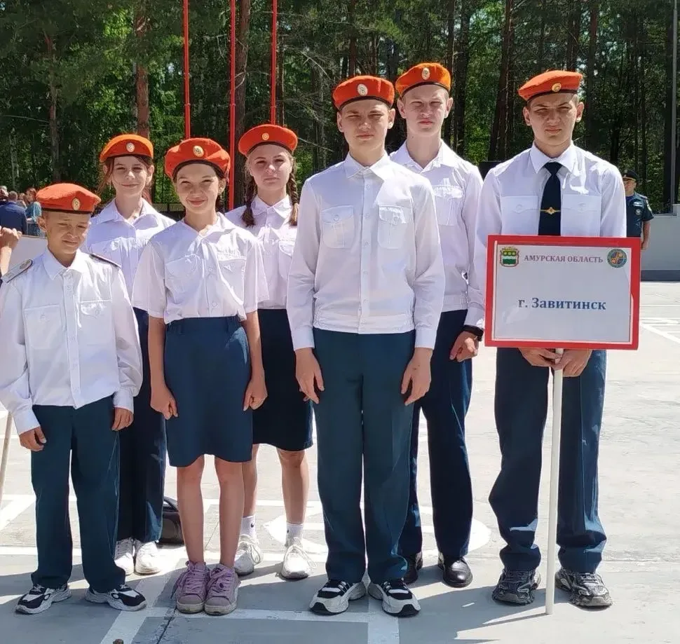 Пока кто-то наслаждается летними каникулами дома, другие  активно проводят каникулы с пользой. Наша 