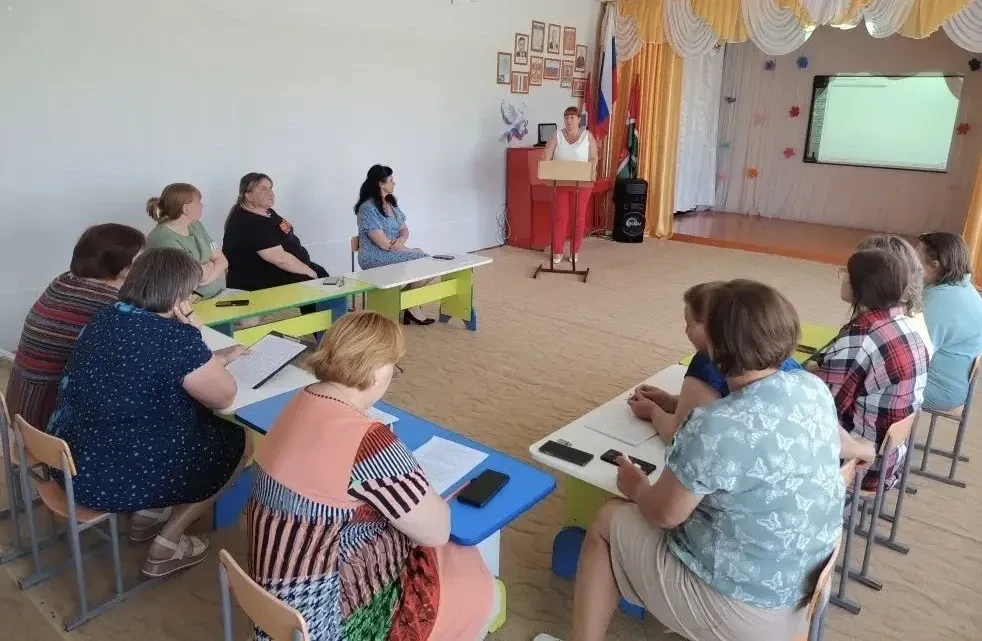 4 июня в нашем детском саду прошёл итоговый педагогический совет, на котором подвели ит...