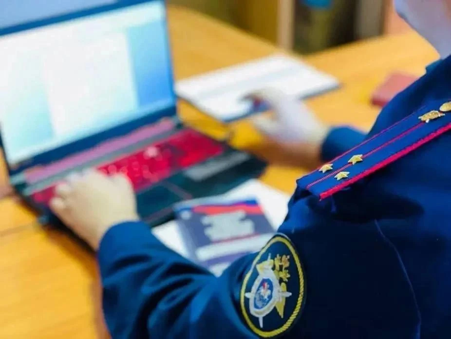 В Воронеже несовершеннолетний подозревается в хищении денежных средств с банковского счета
