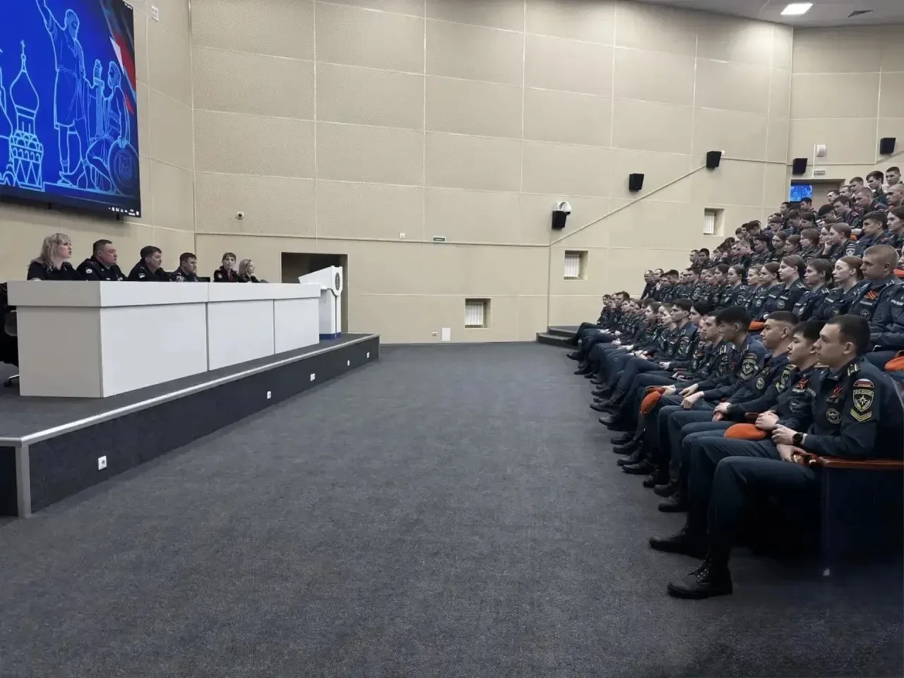 6 мая для студентов факультета высшего образования состоялась встреча с сотрудниками МВД, посвященна