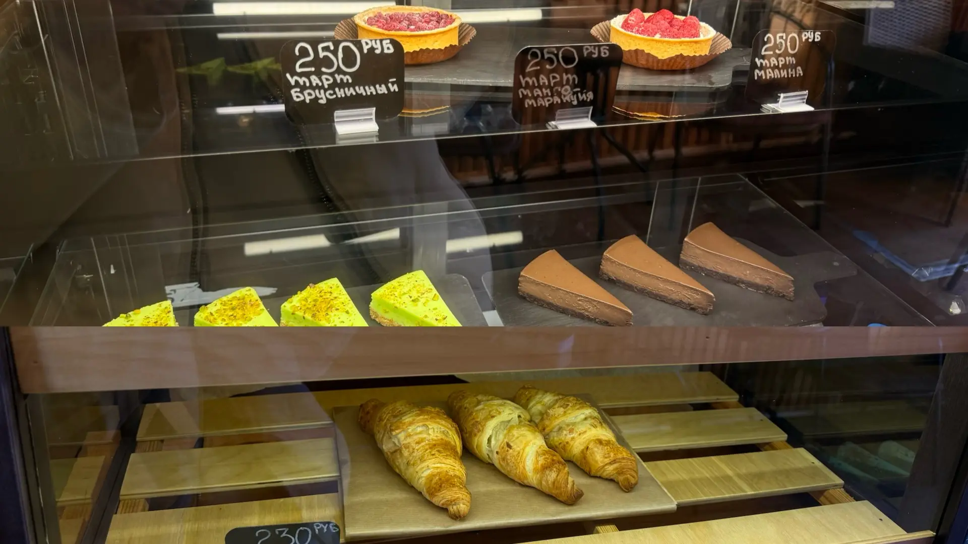 Вы уже позавтракали? 😁🥐