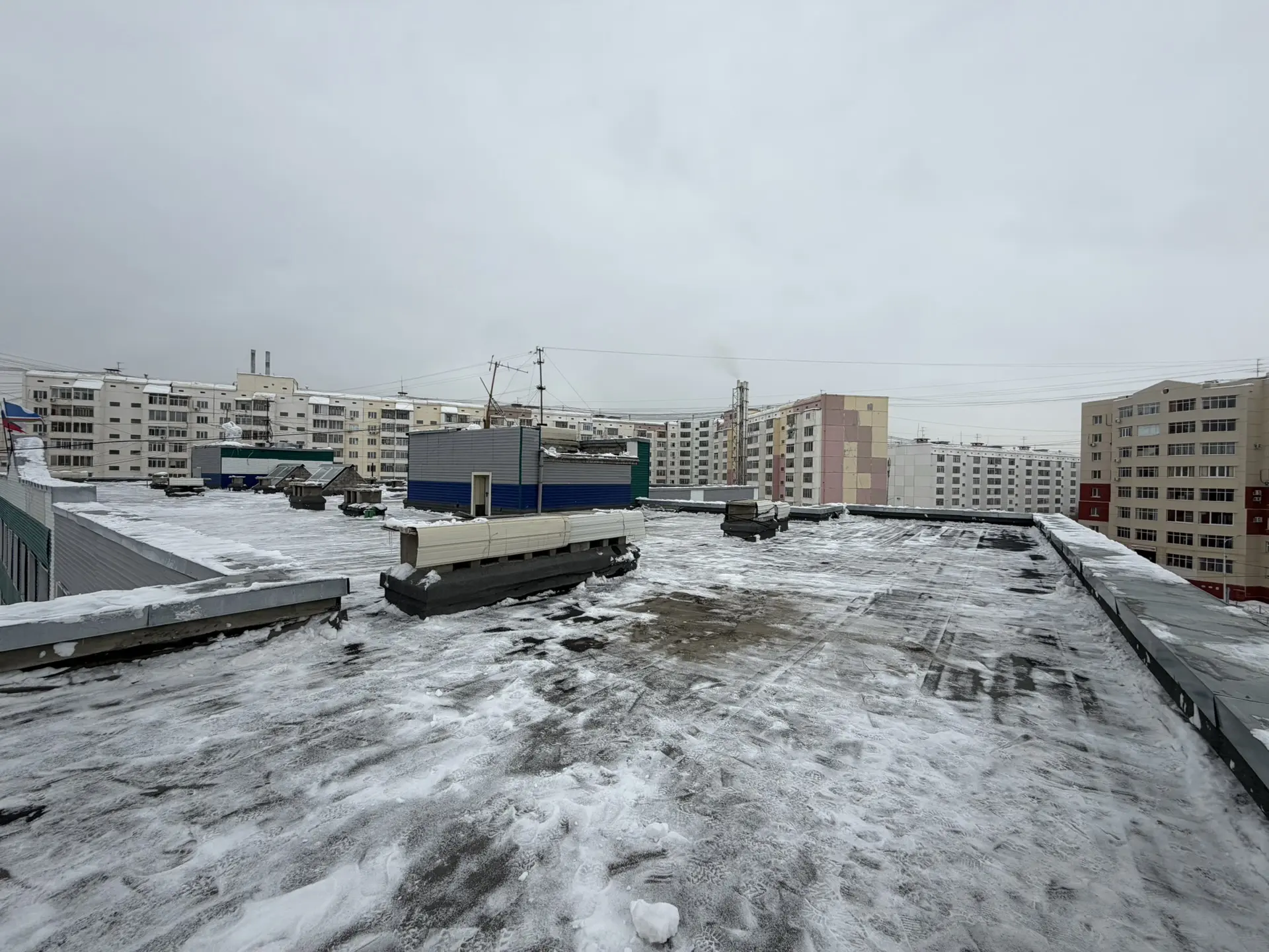 Сегодня «Совет Отцов» нашей школы принял активное участие в субботнике по уборке снега.  Выражаем ог