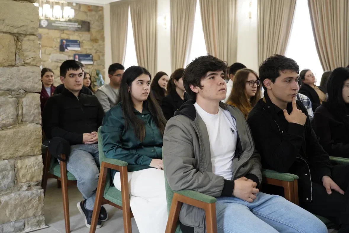 В КЧГУ выбрали нового Председателя студенческого научного объединения (СНО)  25 мая на Открытом собр