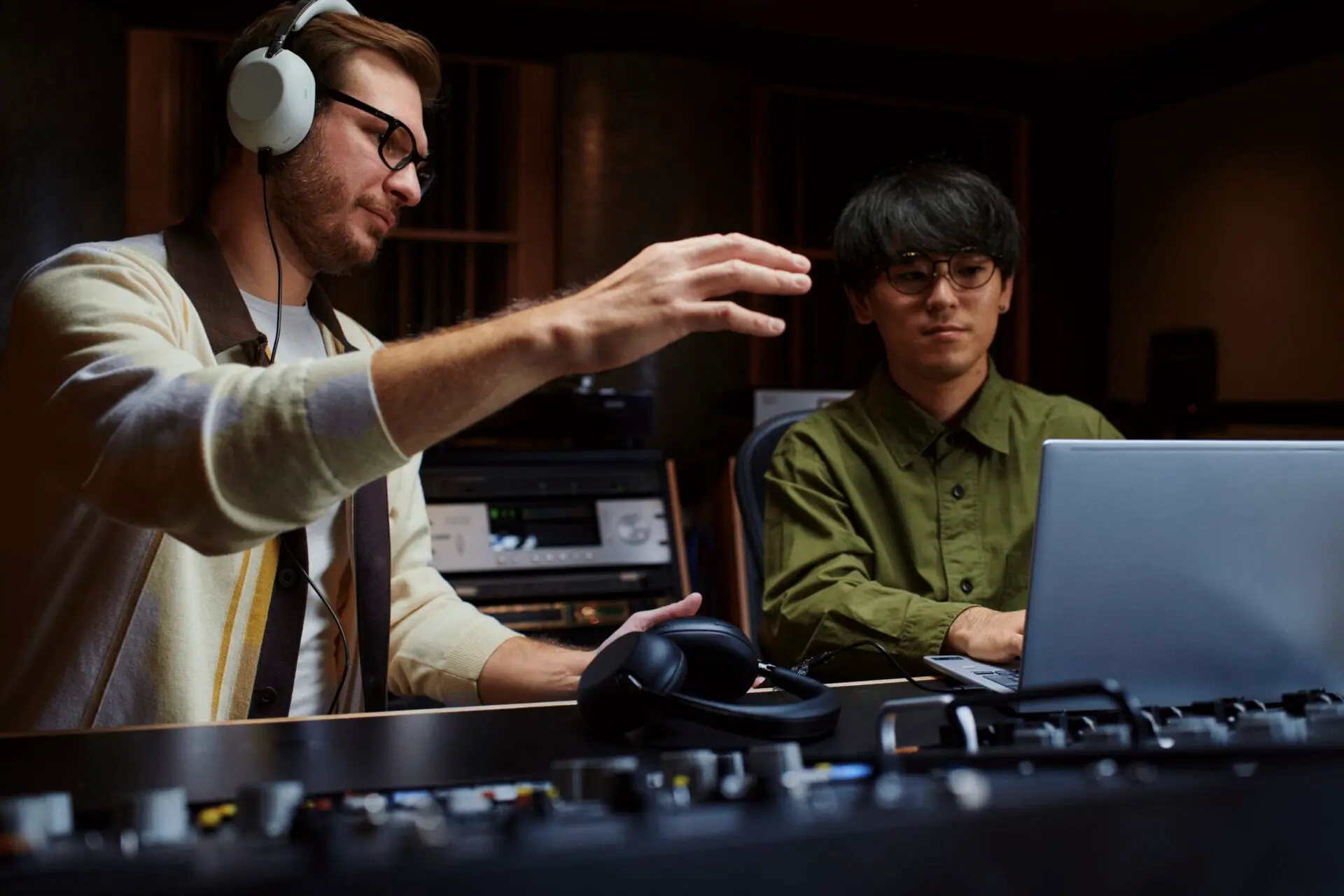 Sony отметила юбилей серии наушников 1000X выпуском премиальных 1000X THE COLLEXION  Новинка не толь