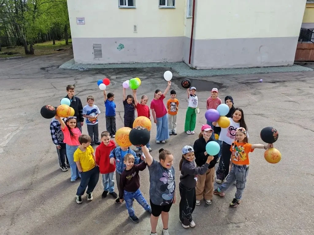 В пришкольном лагере сош №9 стартовала первая смена! 🎉

Вчера в нашей школе царила невероятно тёпла