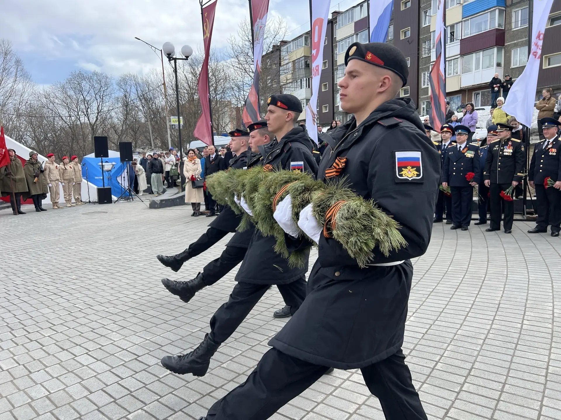 Накануне Дня Победы почтили память тех, кто ценой своей жизни подарил нам свободу и право на будущее