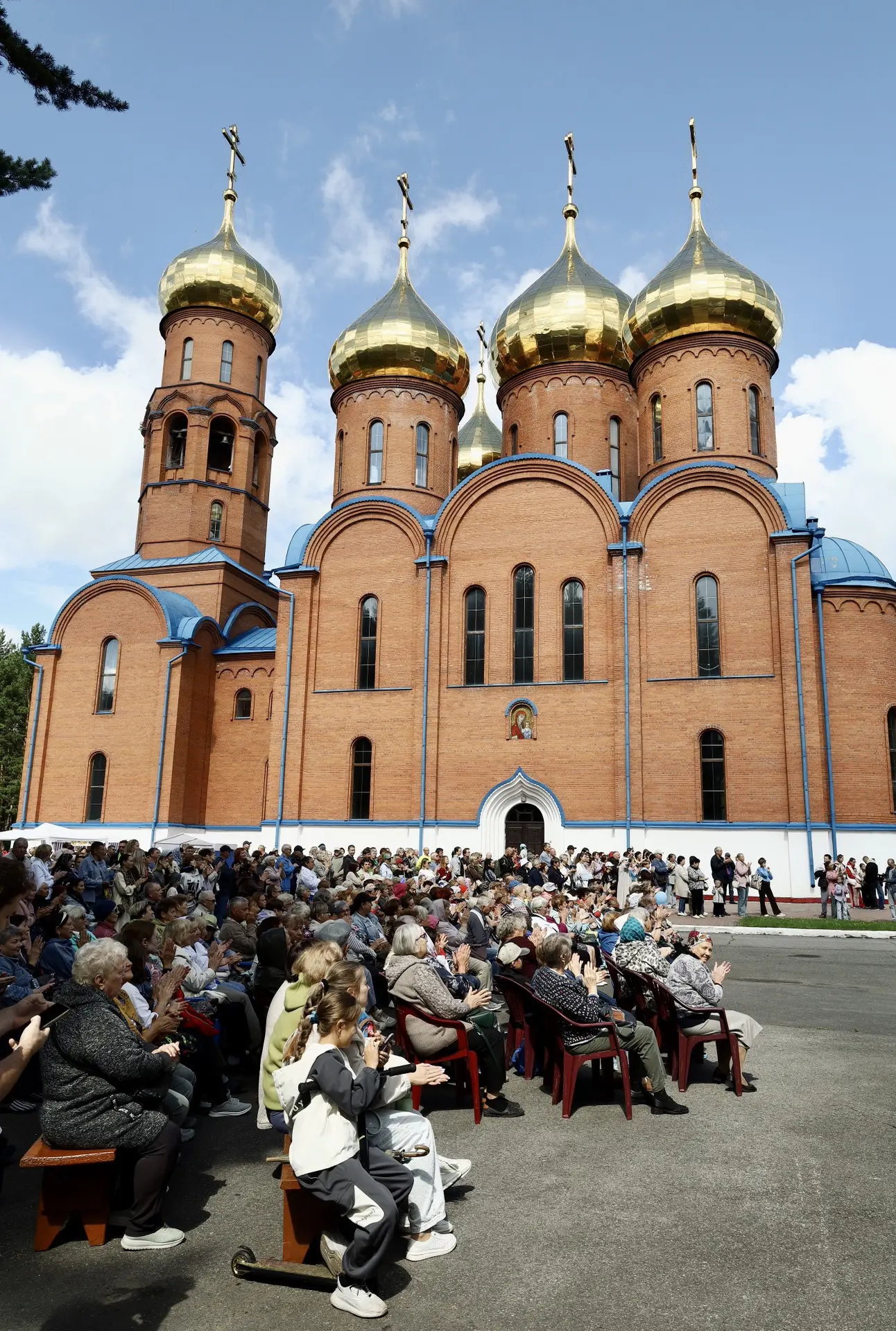 ✨ Над родным городом вновь разливался перезвон «Золотых куполов».