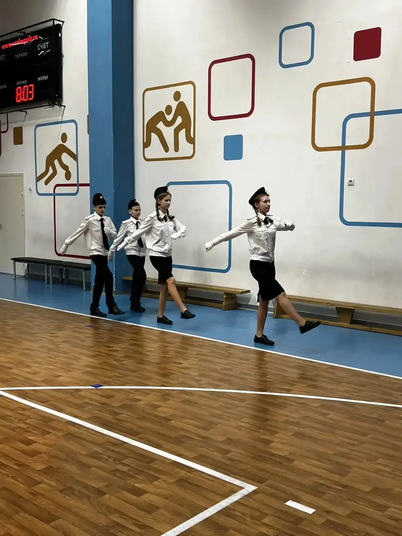 ⭐️ Сегодня в рамках проекта "Разговоры о важном" состоялось занятие, посвященное Дню защитника Отече