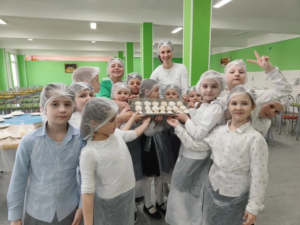 👩‍🍳7 мая в нашей школе в рамках общешкольного проекта «Готовим рыбу всей семьей», направленного на п