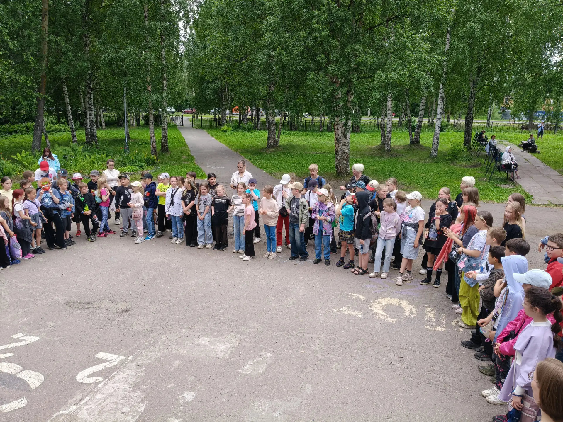 30 июня завершилась летняя смена в пришкольном лагере "Солнышко" .  В заключительный день смены прош