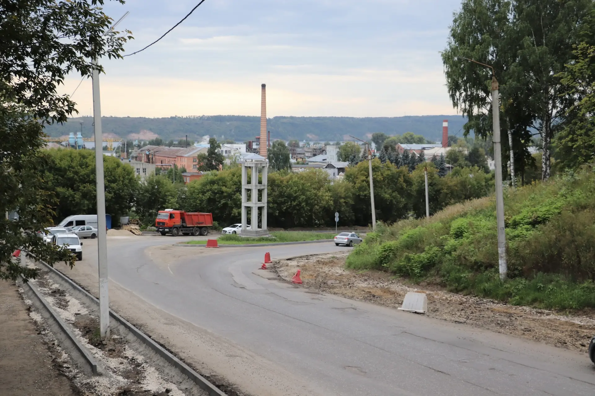 Сегодня в рамках обхода города осмотрели ремонт дороги по улице Привокзальная - «Динамо...