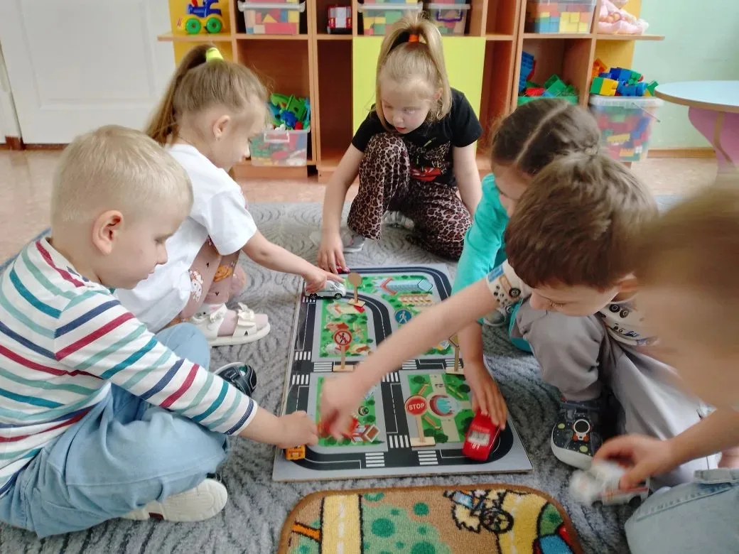 Закрепление правил дорожного движения.