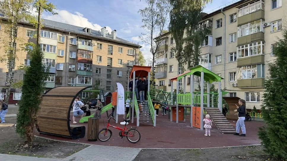 В Ярославле девять дворов, которые планировали благоустроить в 2027 году по проекту «На...