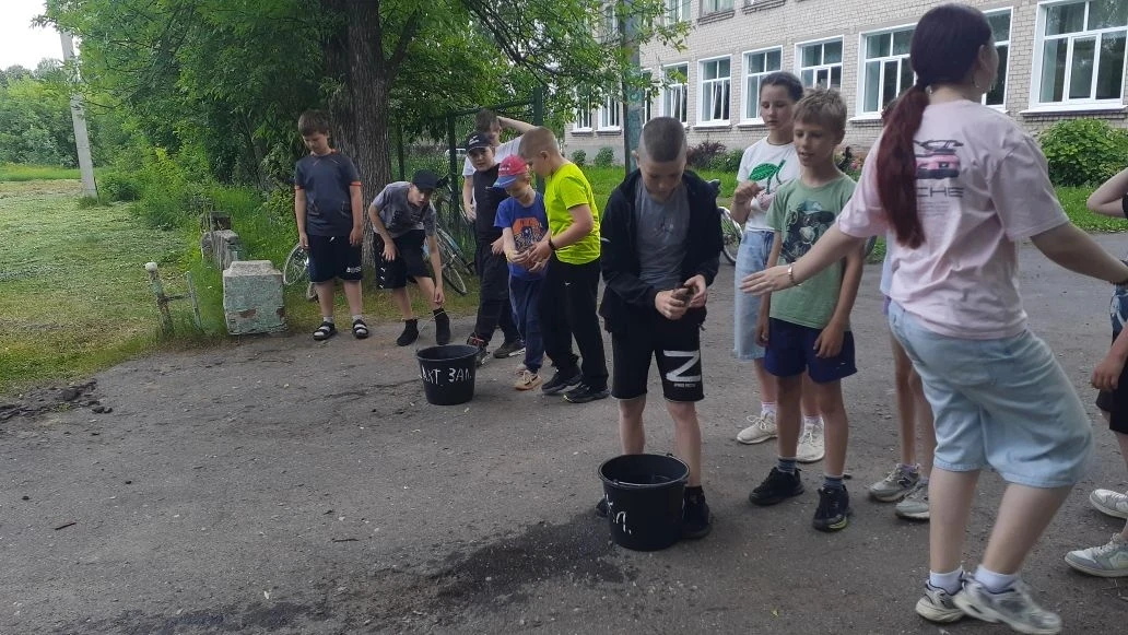 Весёлые каникулы продолжаются. 8 июня ребята пришкольного оздоровительного лагеря участ...