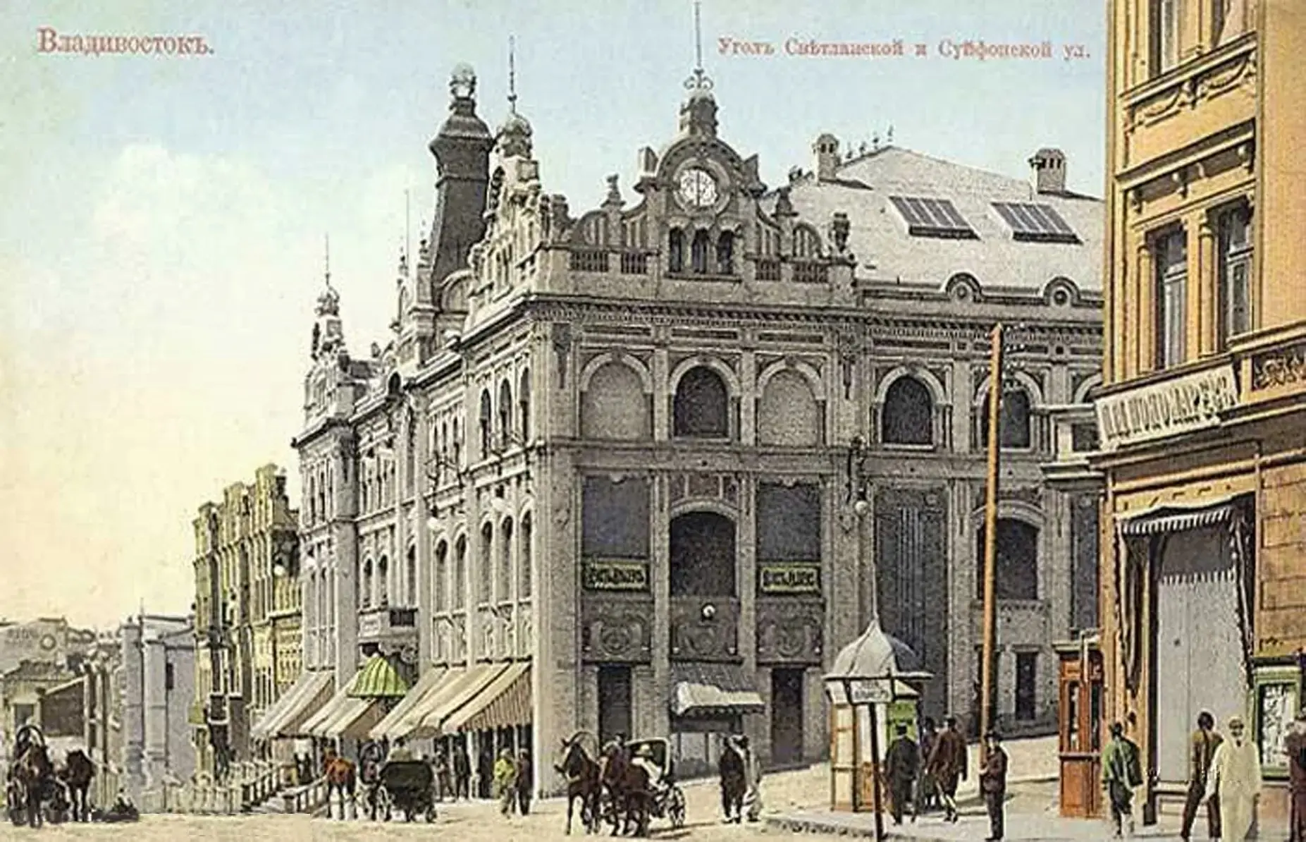 2 июля 1860 года в бухте Золотой Рог на Тихом океане основан город Владивосток