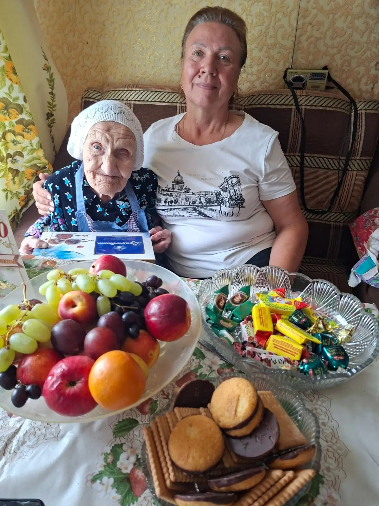 🎉 Поздравляем со 100-летним Юбилеем получателя социальных услуг Серову Валентину Степа...