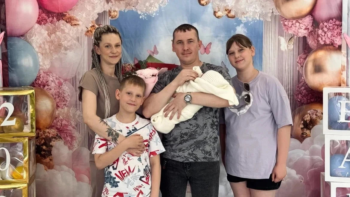 Сегодня хотим познакомить вас с нашей сотрудницей Юлией Храмковой и её большой дружной семьёй. Юлия 