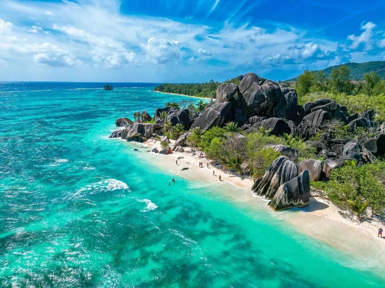 ❤️‍🔥 С 8 июля стартуют туры на 🌴 Сейшелы с прямыми рейсами из Москвы.

✈️ Полёты будет выполнять а