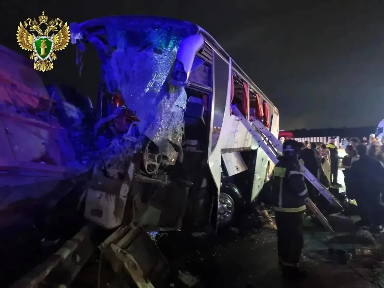 Пять человек погибли, десятки пострадали в ДТП с автобусом под Железноводском