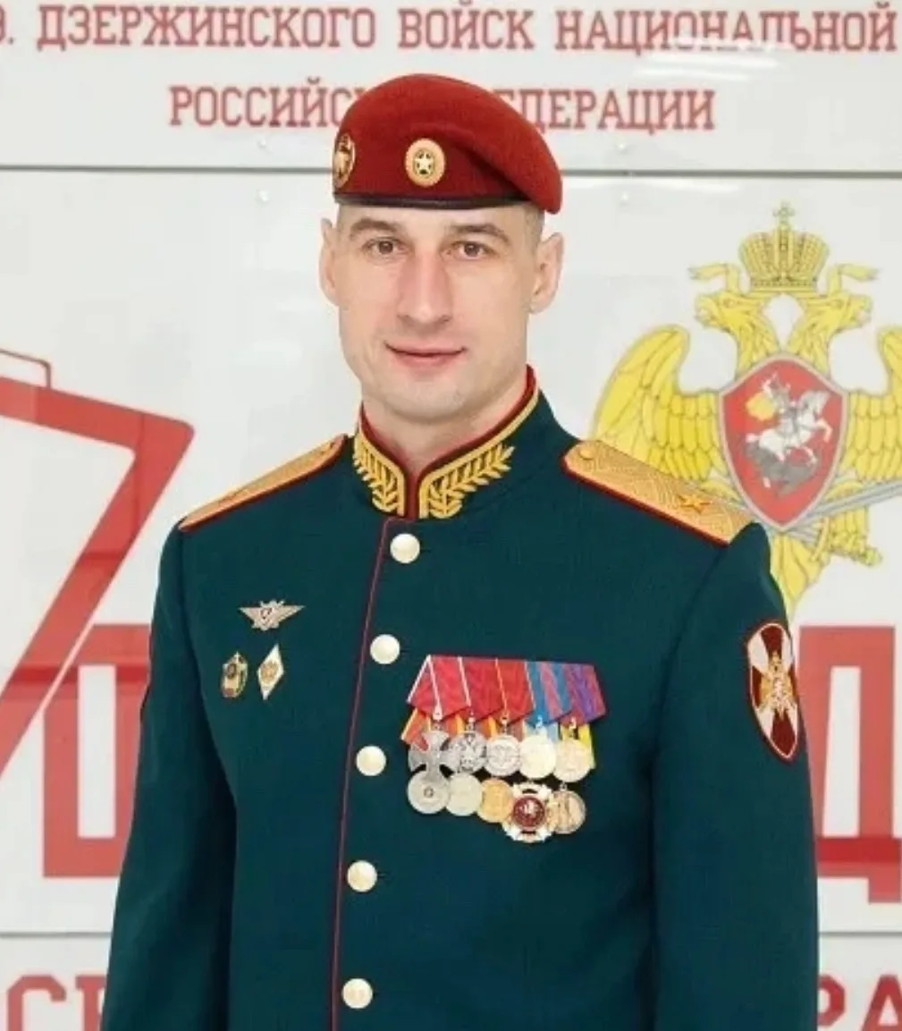 Сегодня речь о настоящем командире, чья карьера — пример беззаветного служения Отечеству.

Генерал-м