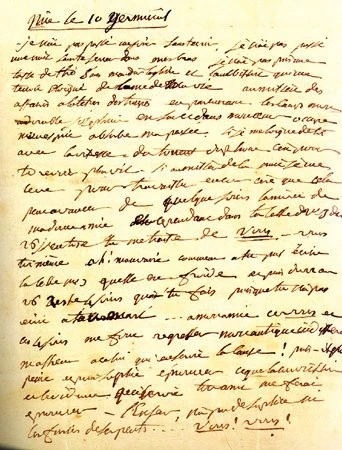 Общеизвестно, что Наполеон по-французски писал плохо, да и почерк был не ахти: приближенные с трудом