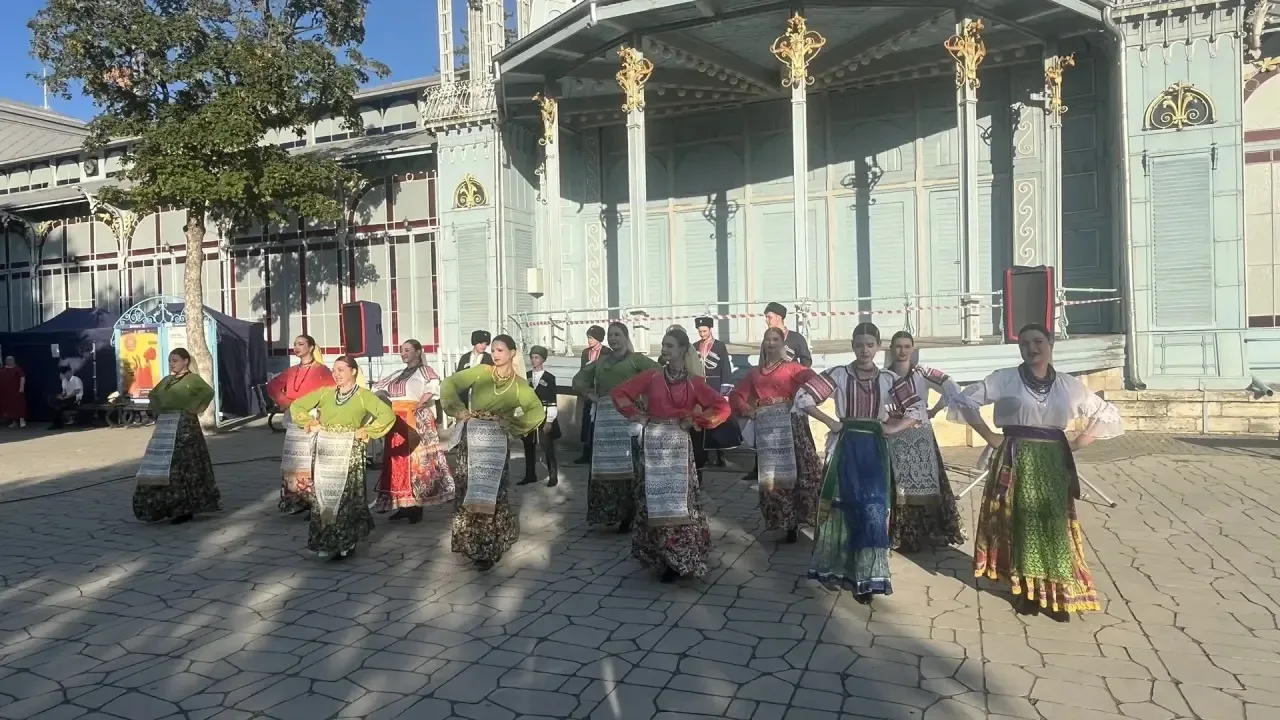 22 августа, в День Государственного флага Российской Федерации, в Цветнике состоялся ко...
