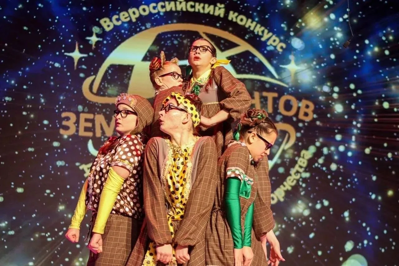 В эти дни, когда по многострадальному Шебекино еще с большей интенсивностью бьют ВСУ, к...