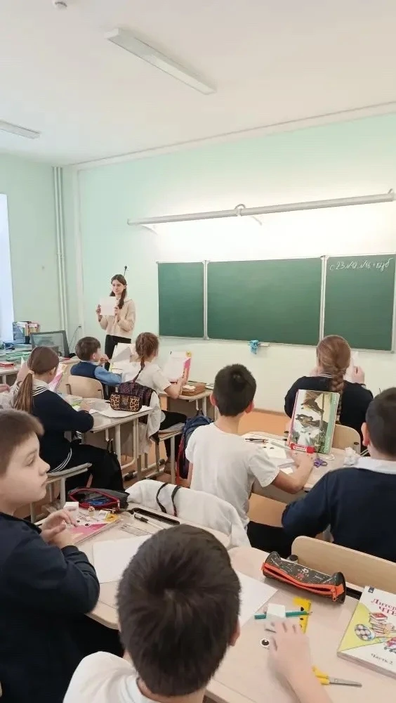С 14 февраля 2012 года отмечается один из самых молодых праздников – Международный день дарения книг