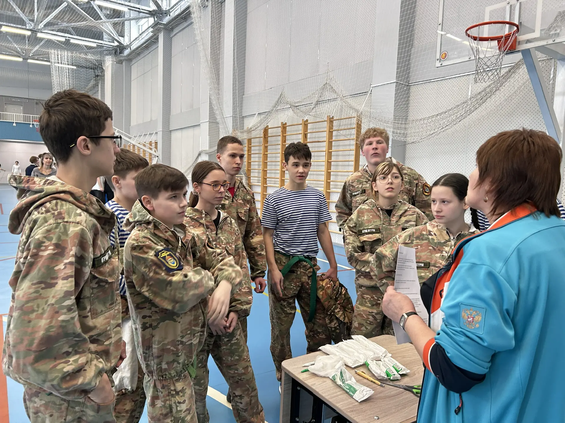Сегодня в школе прошла «Зарница» для 8-9 классов! 🇷🇺💪  В этом году мы посвятили её месячнику патриот