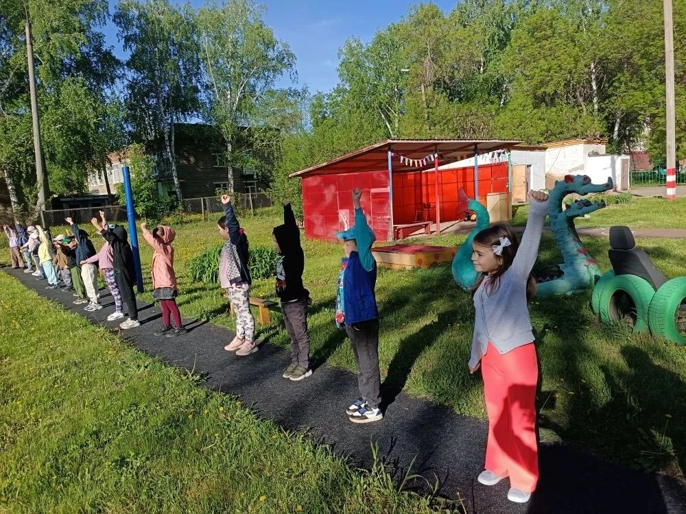 Утренний заряд бодрости на свежем воздухе! ☀️🤸‍♀️
