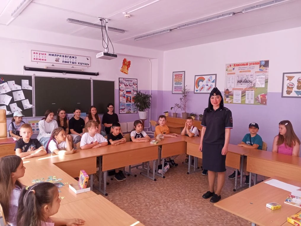 🔔 Важное мероприятие в школьном лагере «Смешарики» и трудовом объединении!

Сегодня состоялась позн