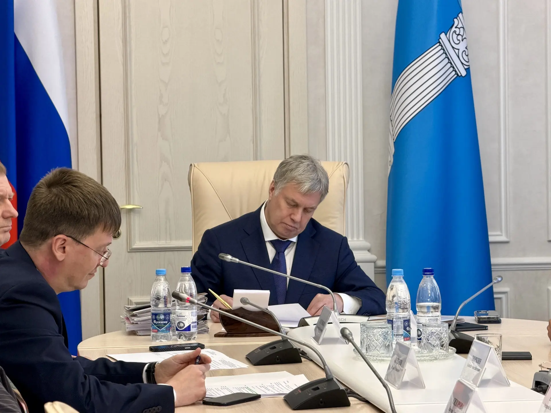Под руководством губернатора Алексея Русских прошло рабочее совещание, посвящённое реал...