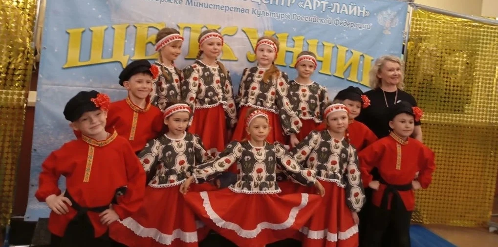 Хореографический ансамбль "Оберег", под руководством педагога Татьяны Юрьевны Красновой...