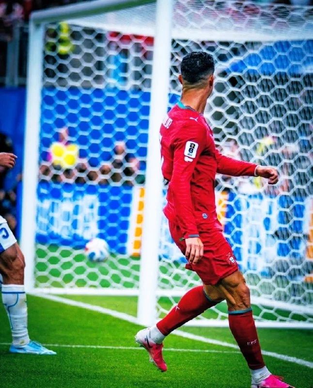 Сколько голов сегодня забьёт 🐐?