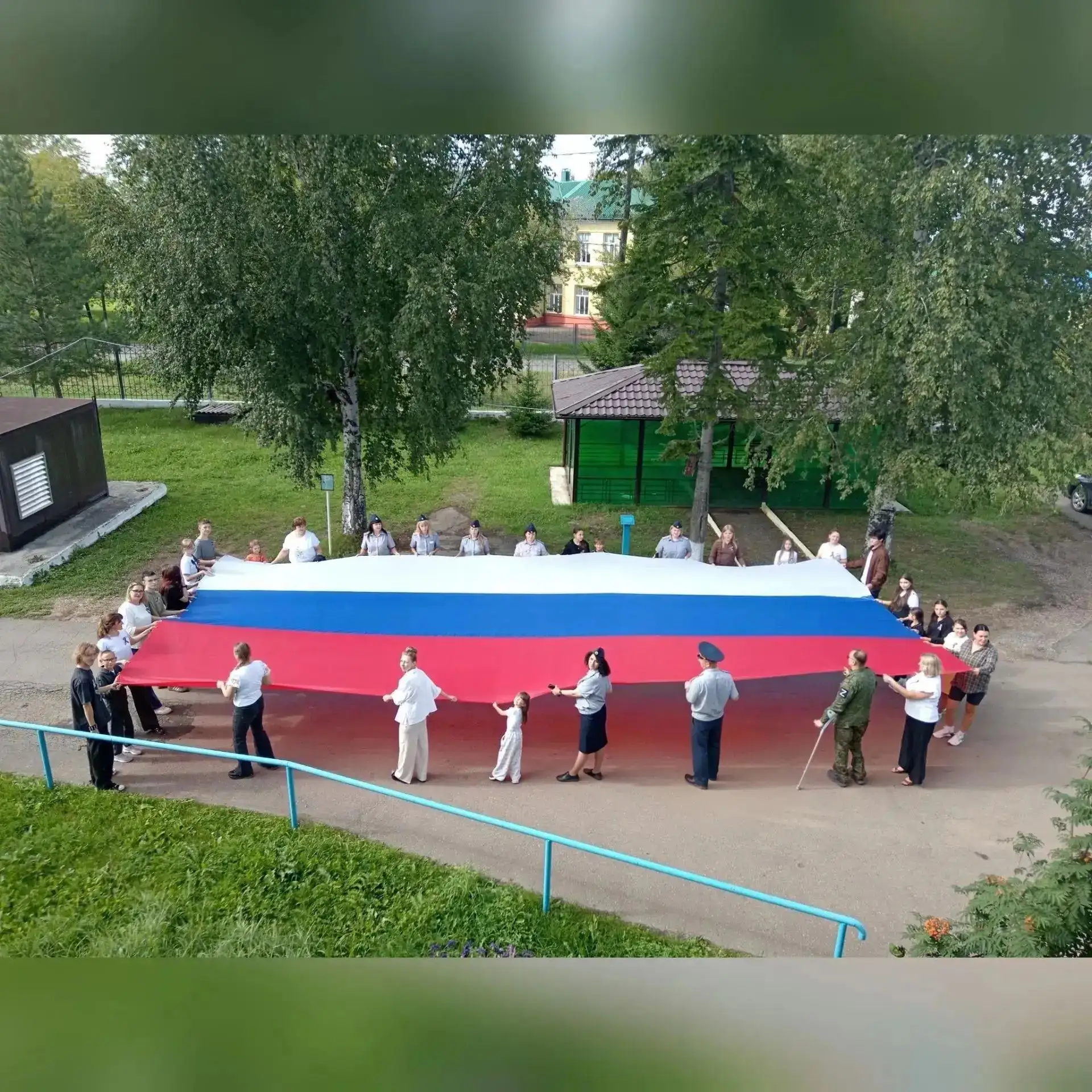 #МинсоцФлагРоссии.       🇷🇺 С Днём Государственного флага Российской Федерации! 🎉Три...