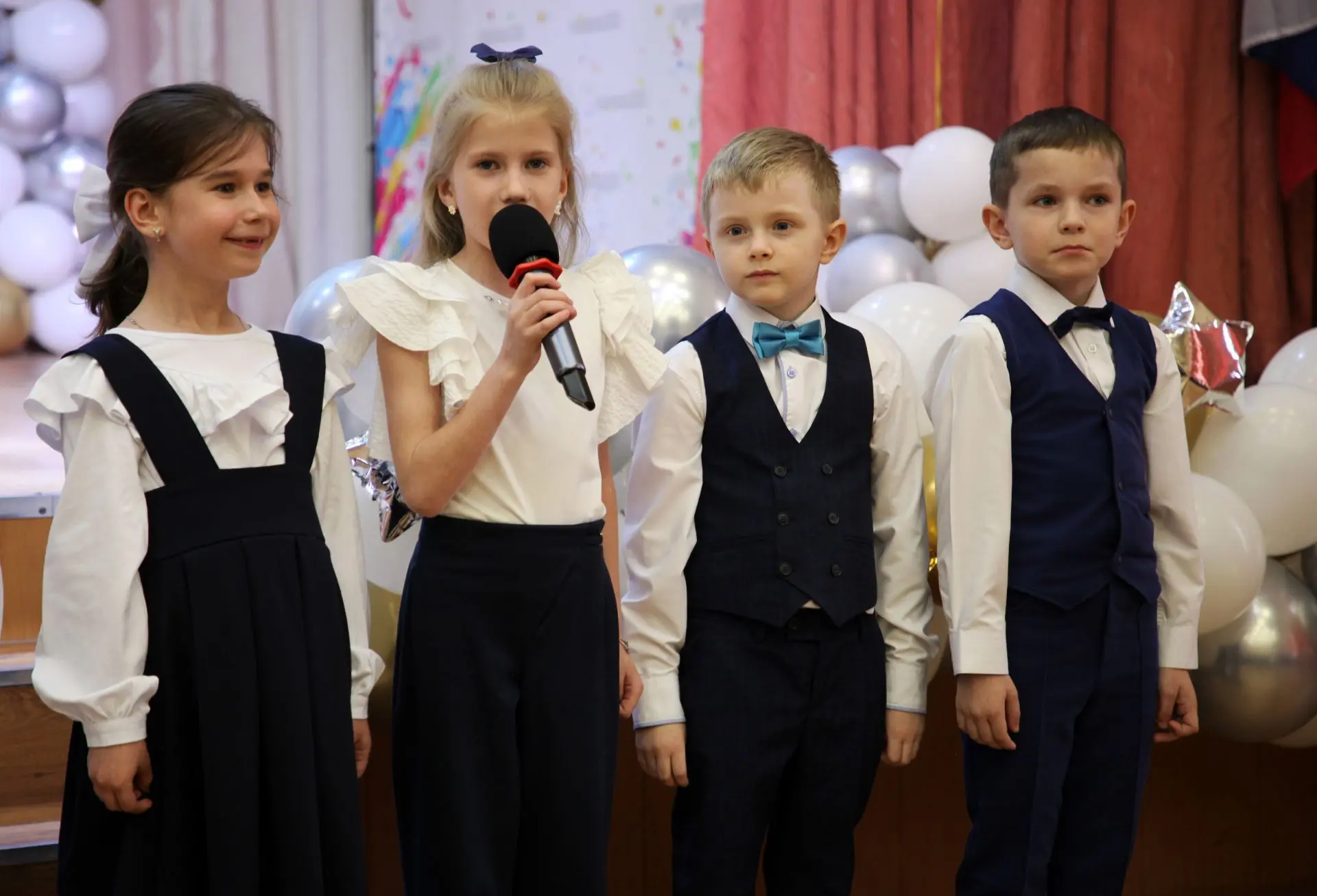 Учебный год 2025-2026 завершен!  🌟 В школе закончились все уроки, прошли торжественные линейки, выпу