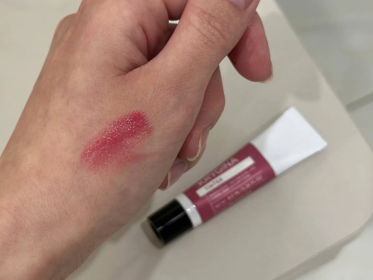 Первое удачное средство из бокса - миниатюра тинтера от KRYGINA cosmetics 🌺   Мне достался просто ид