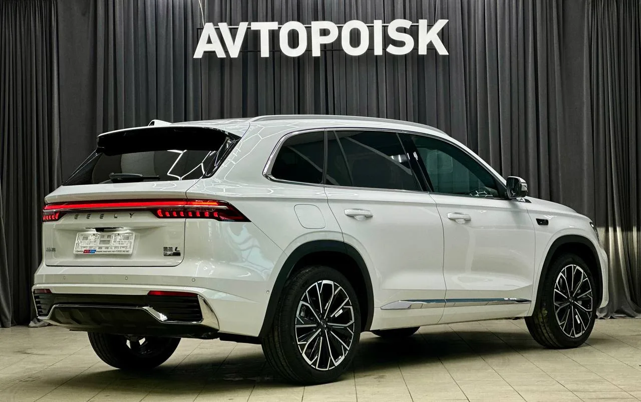 НОВЫЙ Geely Monjaro 🔥  МАКСИМАЛЬНАЯ комплектация   — 2025 год; — Двигатель 2.0, 238 л.с.; — Автомат;