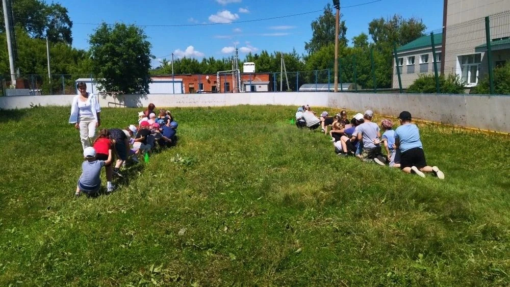 Спортивная игровая программа "Весёлые старты".