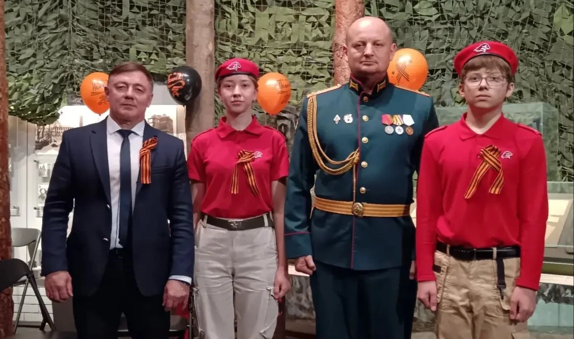 Юнармейцы приняли участие в концерте-реквиеме 

Сегодня, 19 июня, наши юнармейцы посетили Музей обор