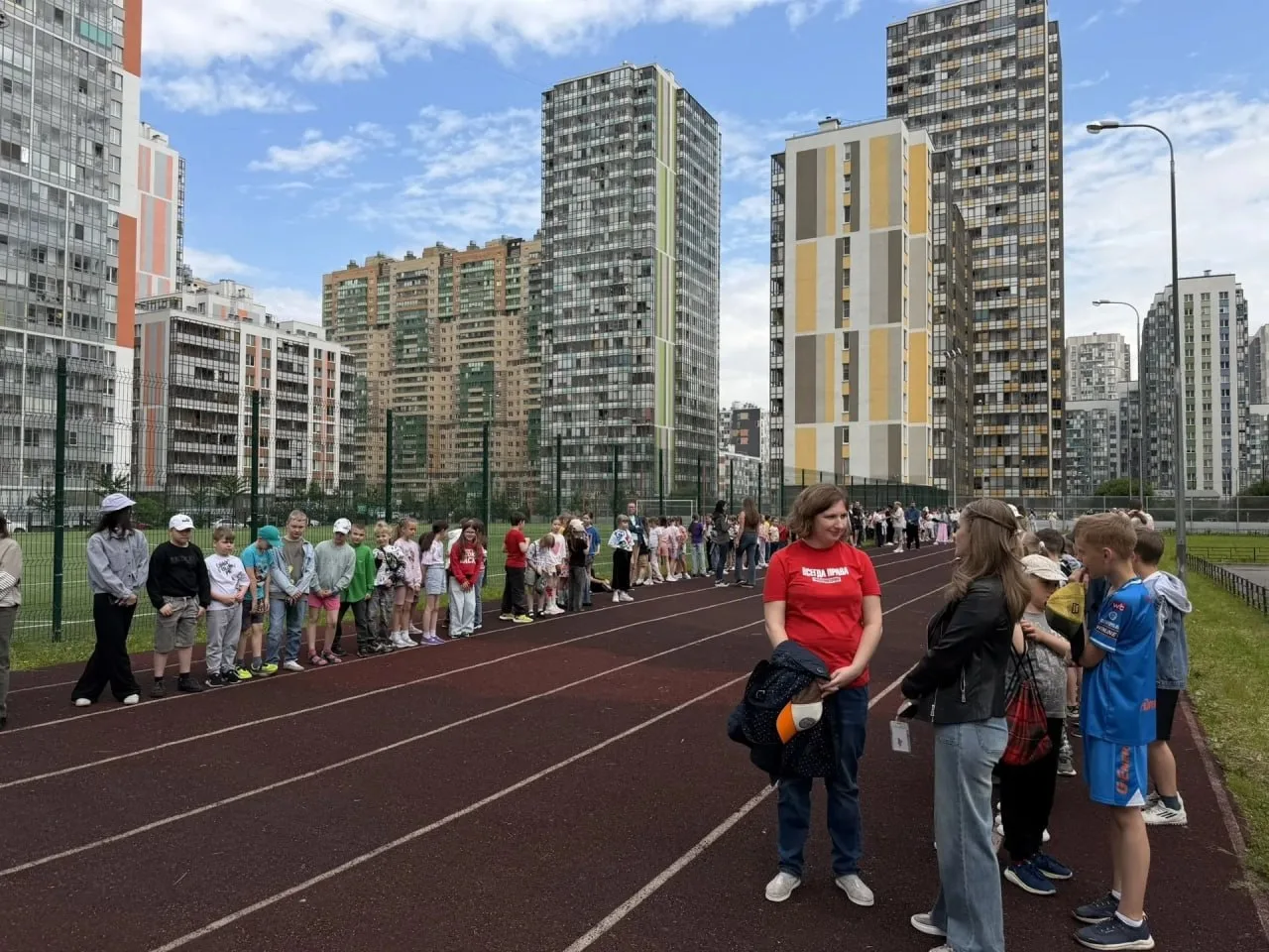 🔥 В школьных лагерях Кудрово прошли тренировки по эвакуации

В начале июня инструкторы Леноблпожспа
