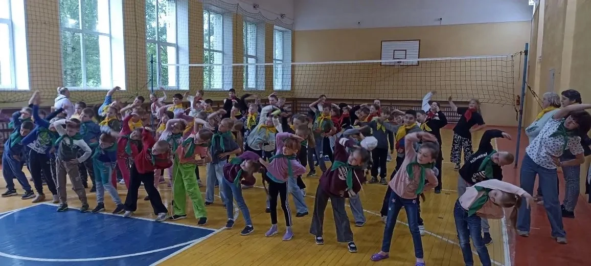 ☀️Сегодня в нашей школе состоялся день открытия летнего пришкольного лагеря «Здоровянка»☀ 
 
На торж